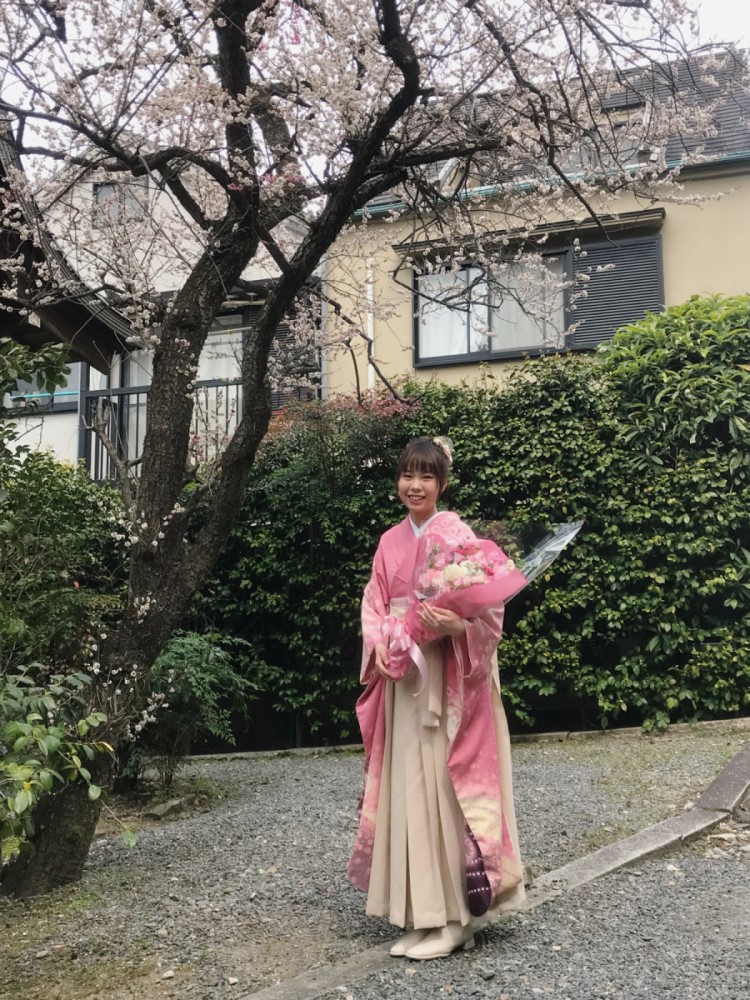 殷 悦 さん