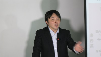 講演する樫原氏１