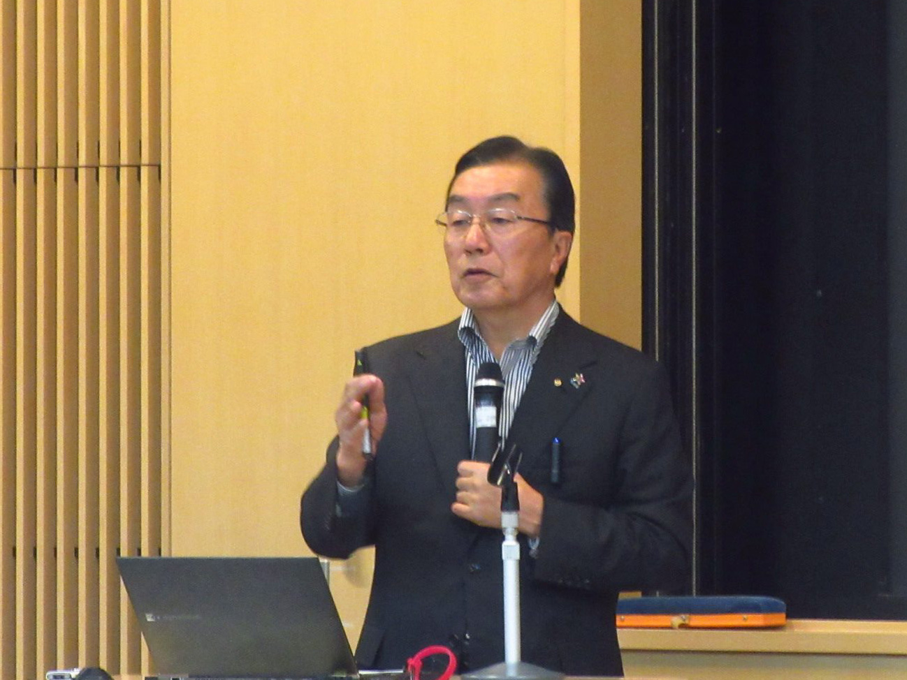 20151113 report1