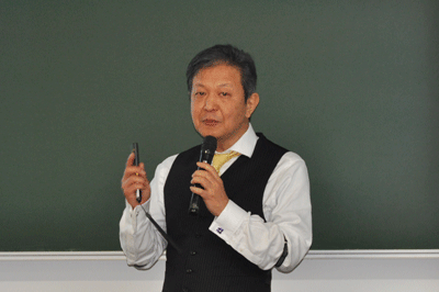 田倉氏